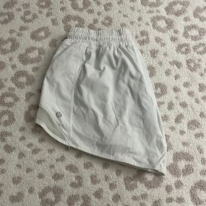 Lululemon Hotty Hot Short
